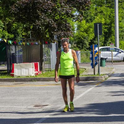  Mg 8957 1 2000